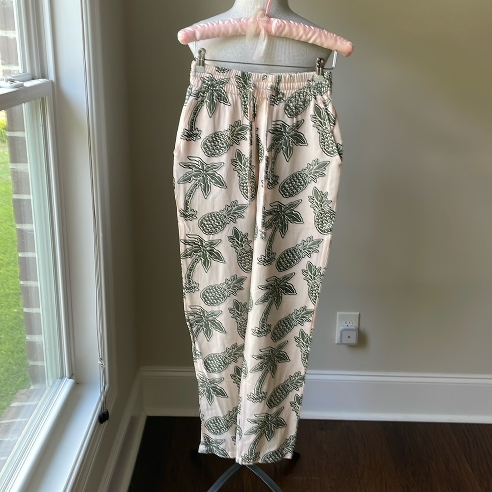Beautiful pineapple patterns summer pant